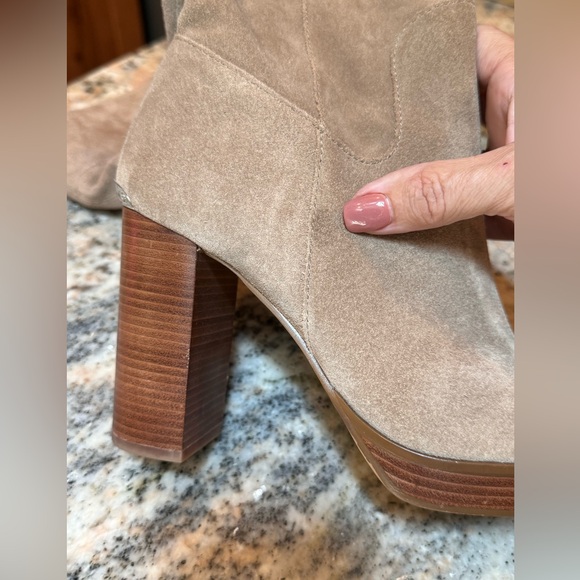 Michael Kors suede boots - Picture 7 of 16